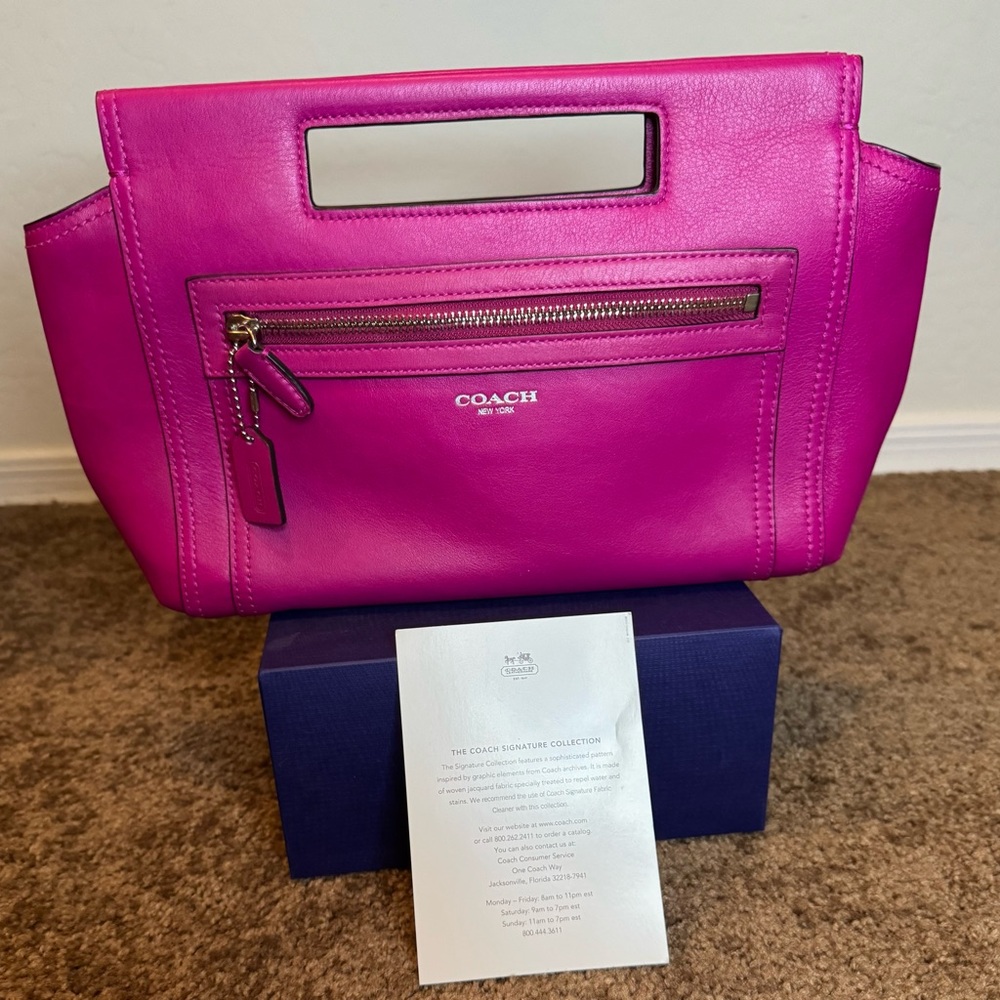 Coach Legacy clutch bag Authenic